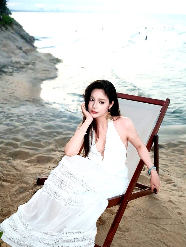 lyhythuedoxinh instagram image archive image
