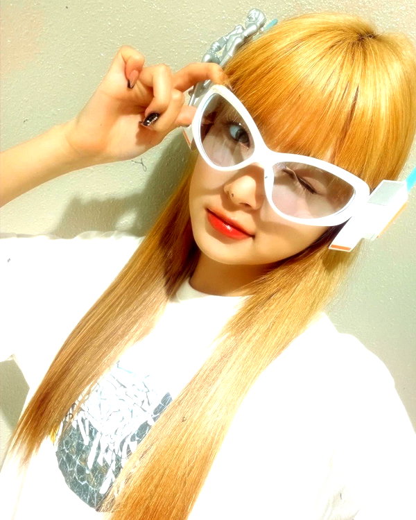 hhh.e_c.v instagram image archive image