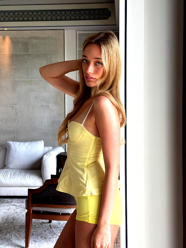 avestanova instagram image archive image
