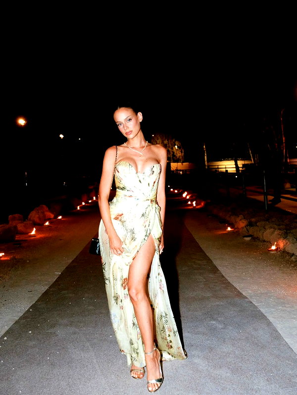 barzomer instagram image archive image
