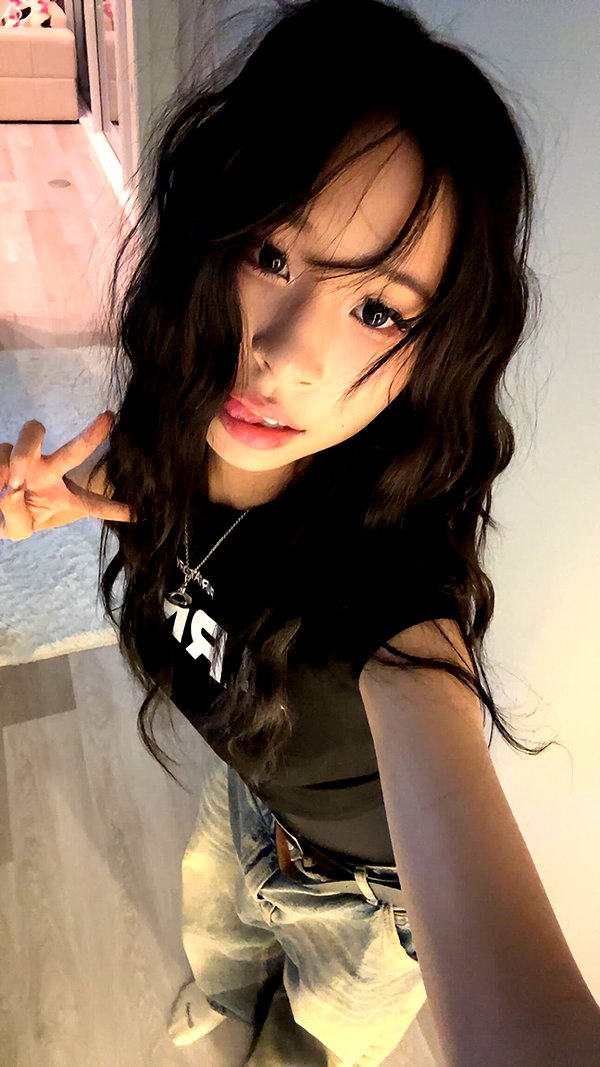 famous_wu24 instagram image archive image