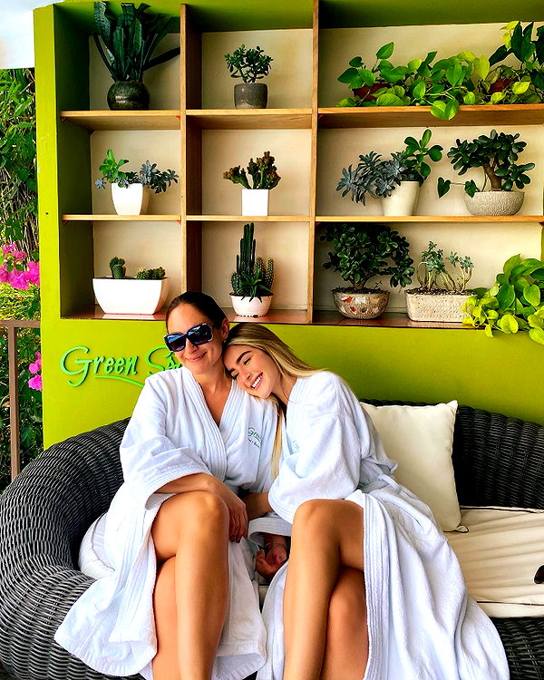 nicollefigueroaa instagram image archive image