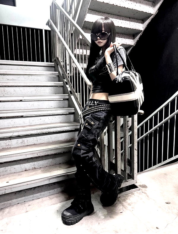 9unxx7 instagram image archive image