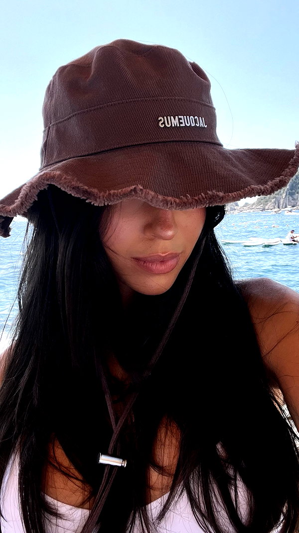 zoeliss instagram image archive image