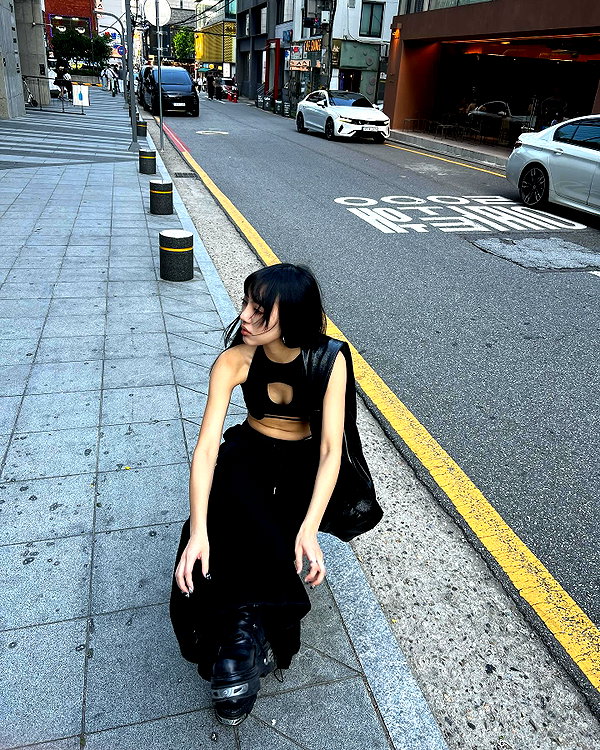 a.tinn___ instagram image archive image