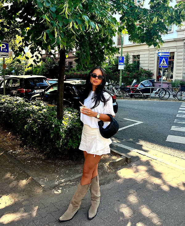 zoeliss instagram image archive image