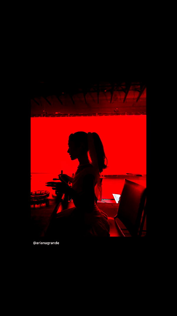 arianagrande instagram image archive image