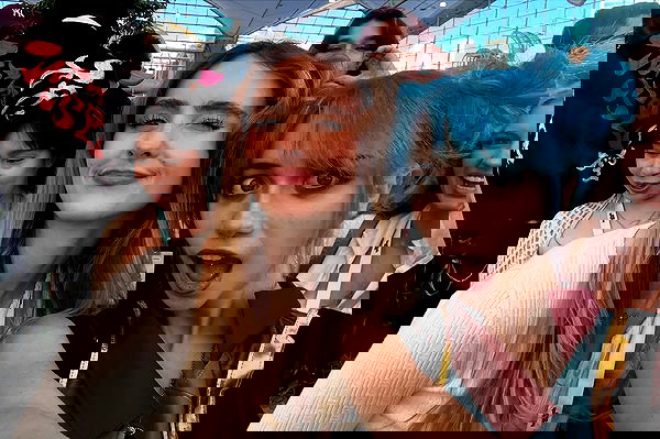 iluvmeww iluvmeww archive image