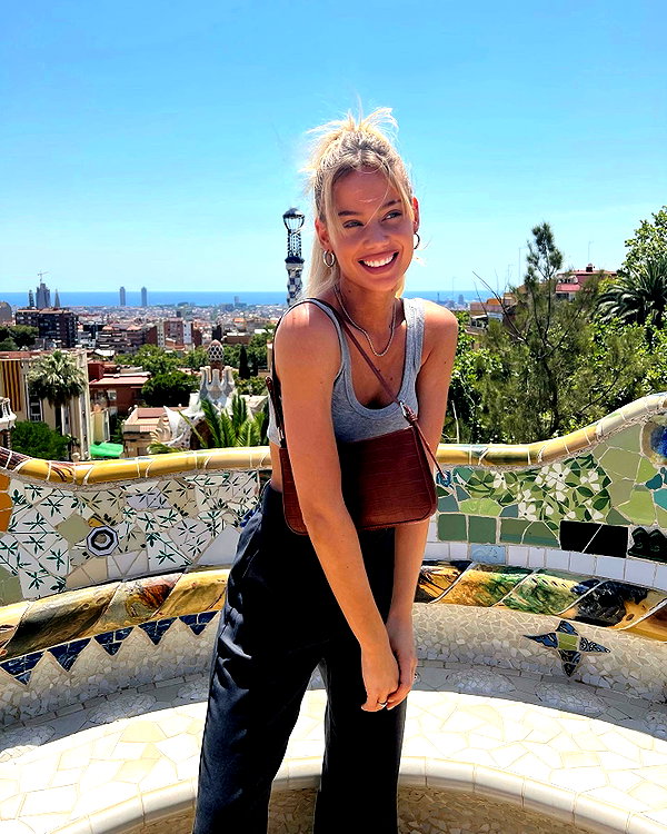 barzomer instagram image archive image
