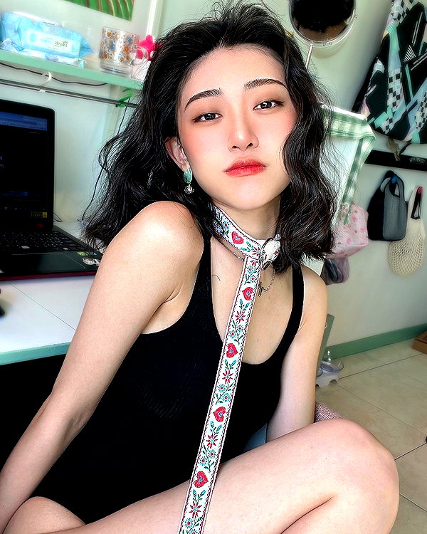 ge.more_x instagram image archive image