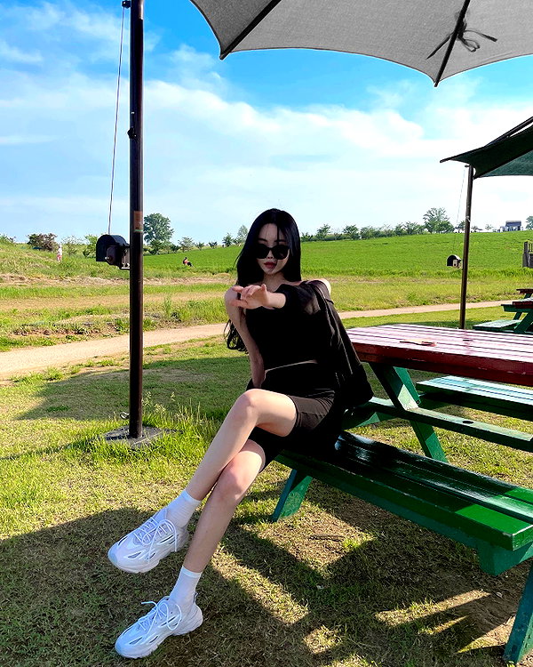 daxbin instagram image archive image