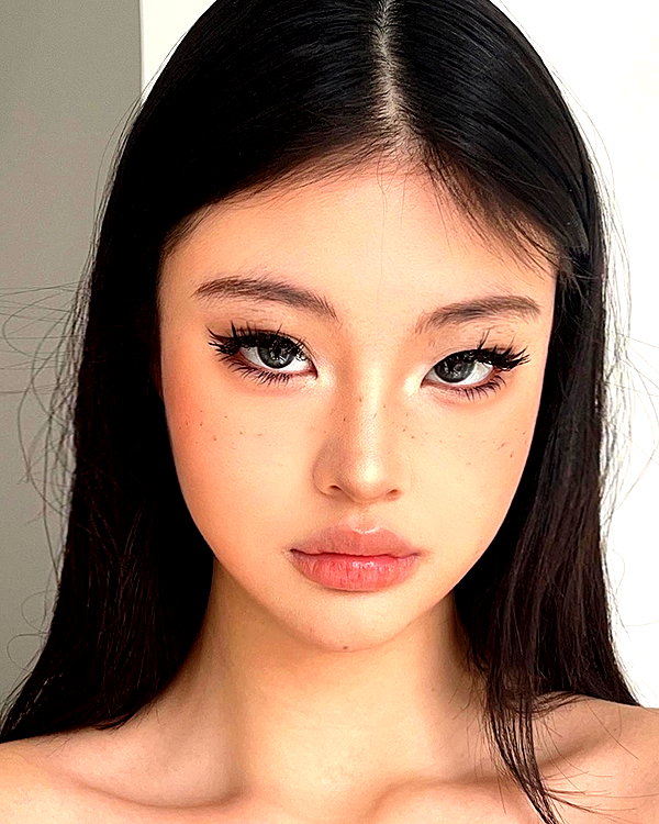 ll.lu1s instagram image archive image