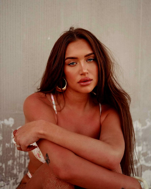 staskaranikolaou instagram image archive image