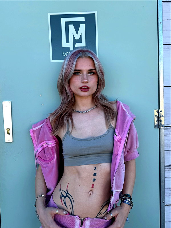 bymonamarie instagram image archive image