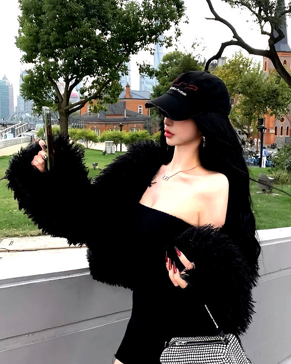 lyhythuedoxinh instagram image archive image