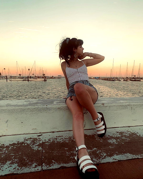 yeahimcaroline instagram image archive image