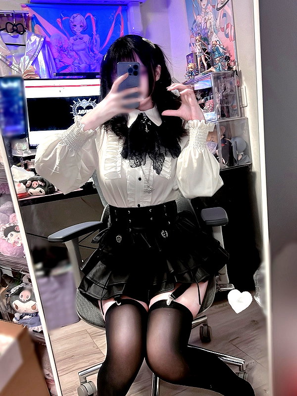 purinn_cos instagram image archive image