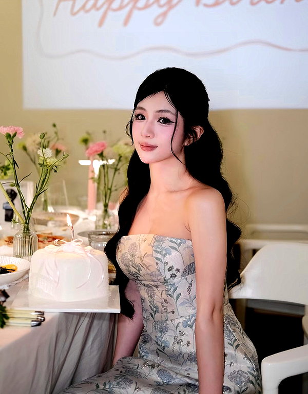 lyhythuedoxinh instagram image archive image