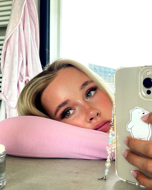 lilih instagram image archive image