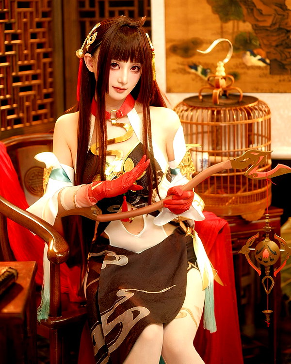 miee_cos instagram image archive image