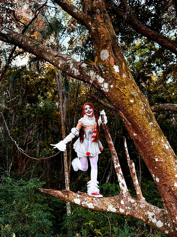 elowen.fawn instagram image archive image