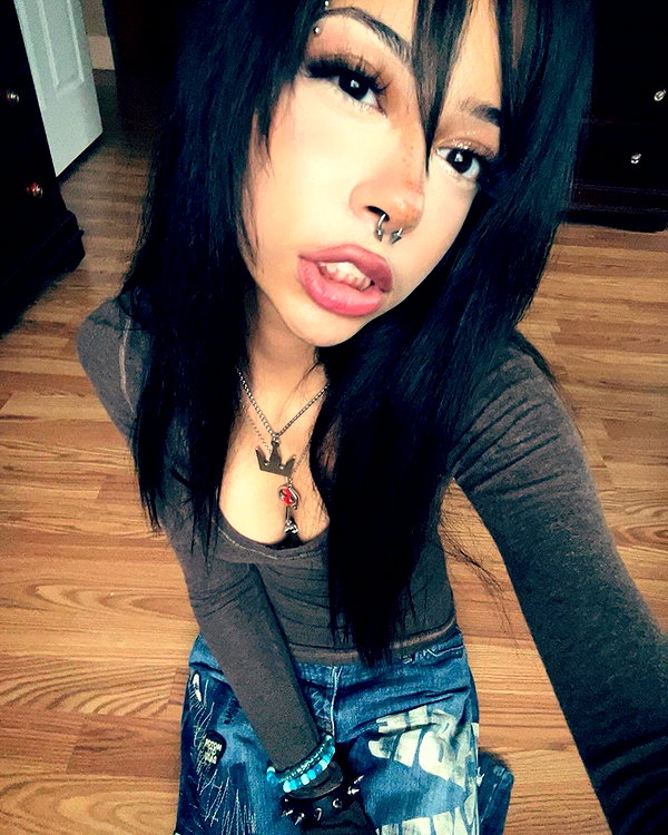 twodollie instagram image archive image