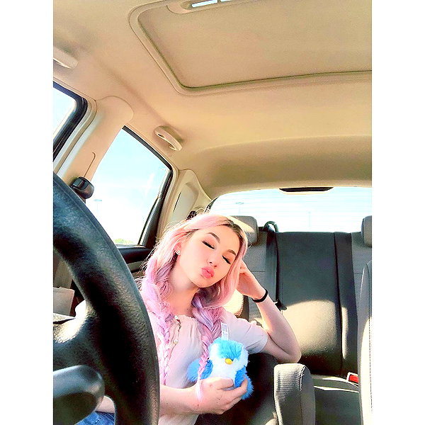 danielle.mercedie instagram image archive image