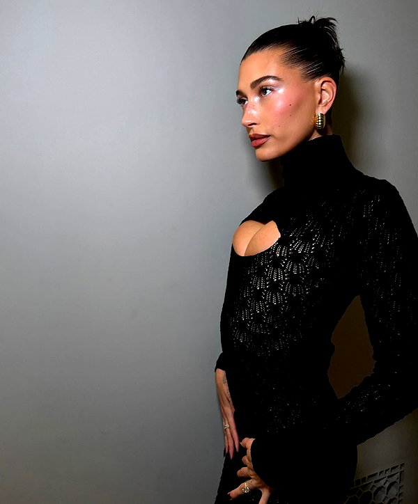 haileybieber instagram image archive image