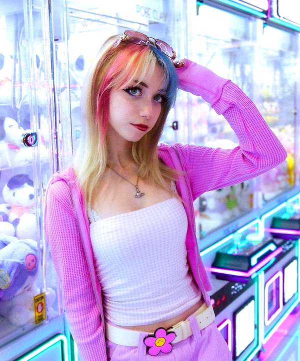 Archived image from @iluvmeww on Instagram