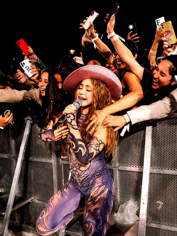 shakira instagram image archive image
