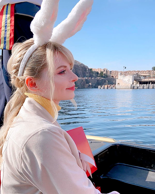 peachmilky_ instagram image archive image