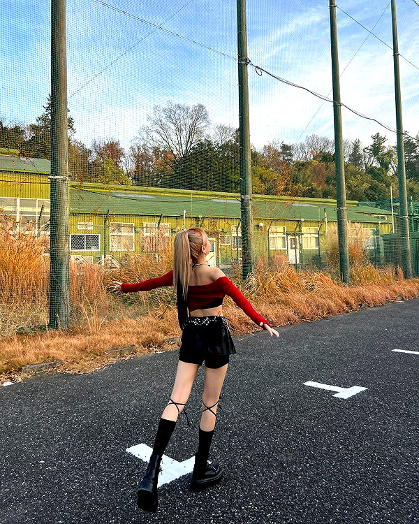 hhh.e_c.v instagram image archive image