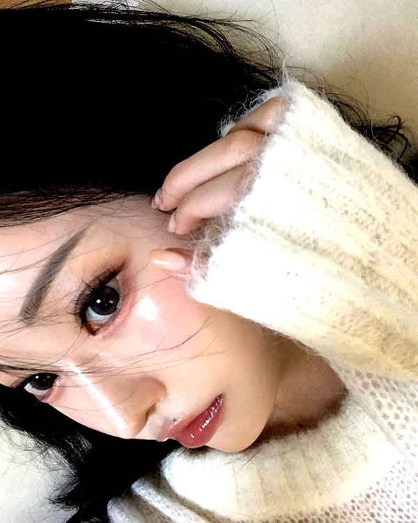 daxbin instagram image archive image