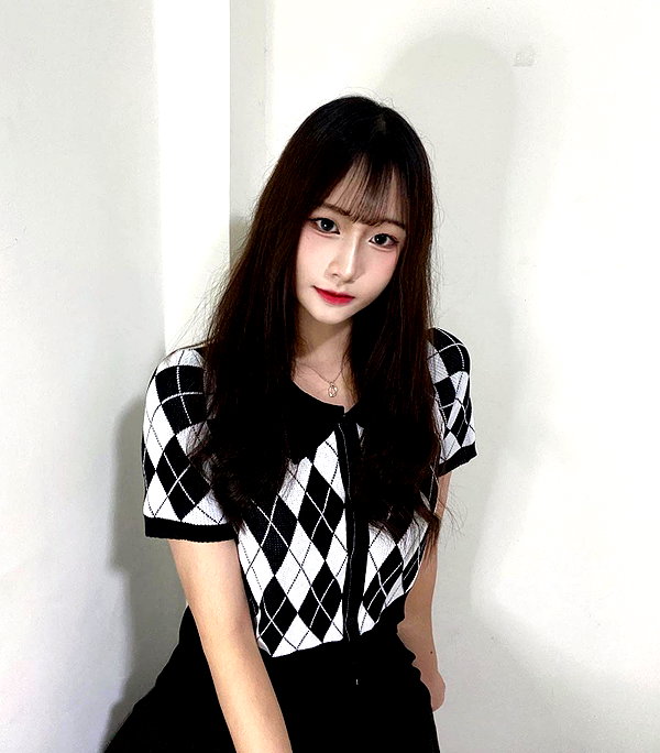 lai_931201 instagram image archive image