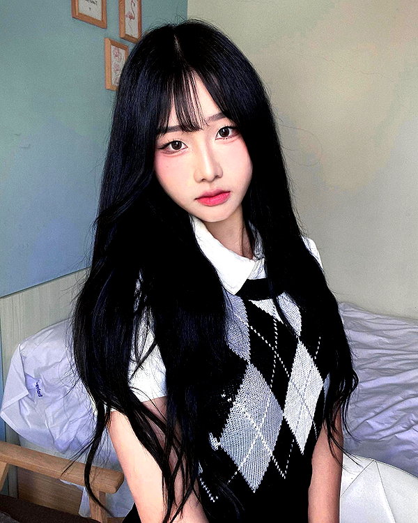 lai_931201 instagram image archive image