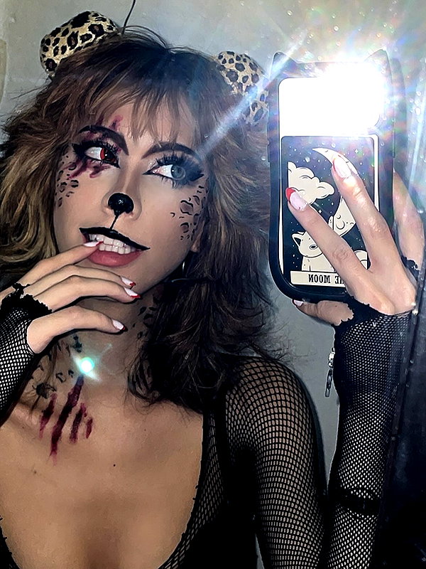 shevaal_x instagram image archive image