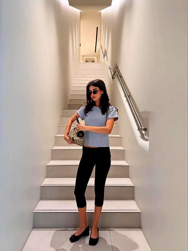 ainaratorneg instagram image archive image