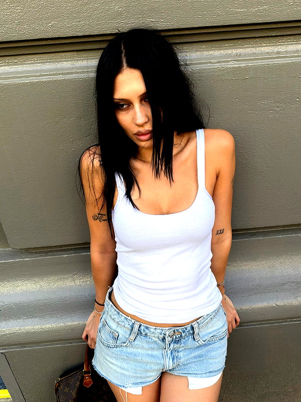 karolinaawasik instagram image archive image