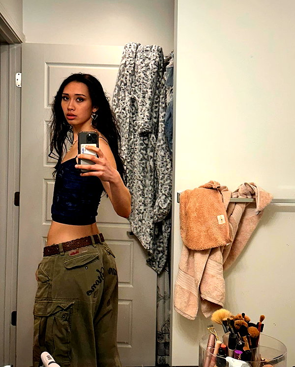 cait.knight instagram image archive image