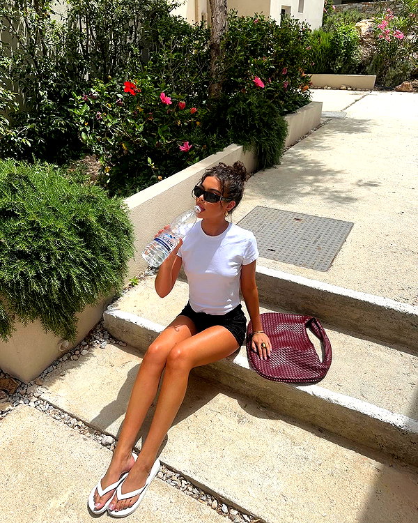 oliviaphillipps instagram image archive image
