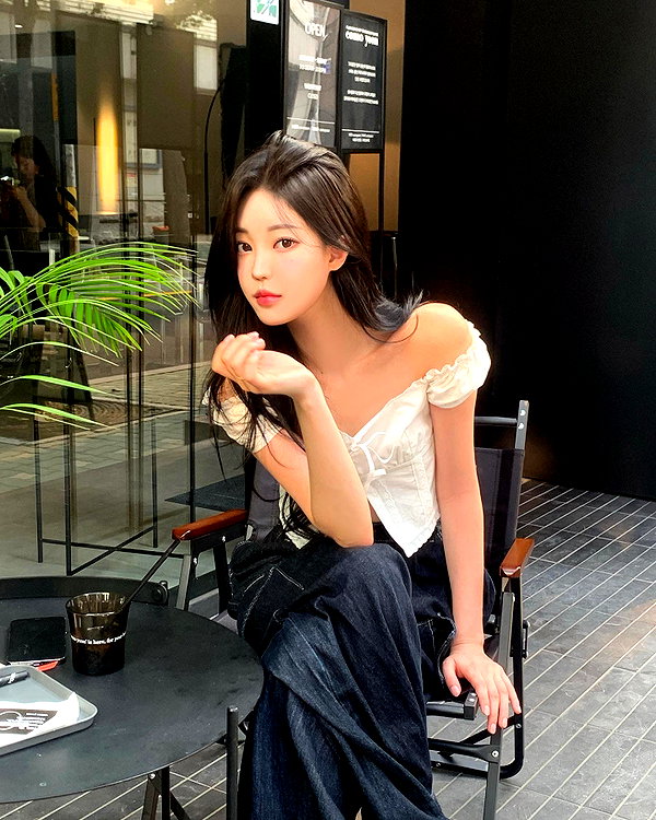 daxbin instagram image archive image