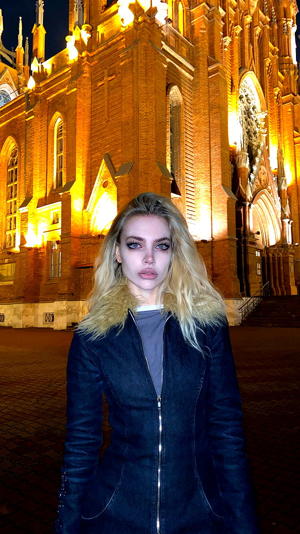 alien.hanna instagram image archive image