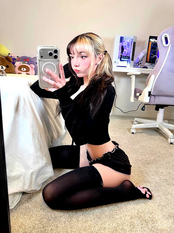 mia4rentz instagram image archive image