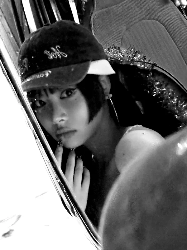 hhh.e_c.v instagram image archive image