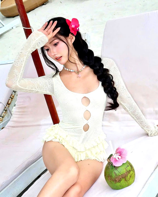 lyhythuedoxinh instagram image archive image