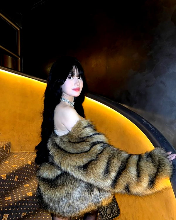 lyhythuedoxinh instagram image archive image