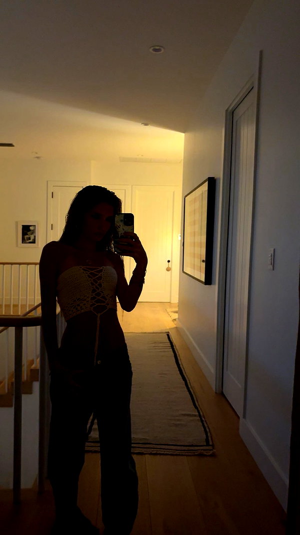 Archived image from @kenzieriv on Instagram