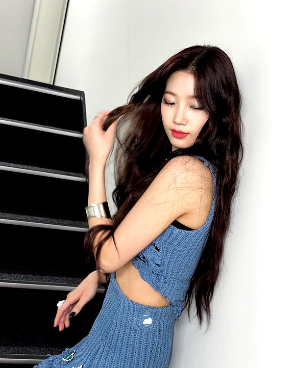 zuhazana instagram image archive image