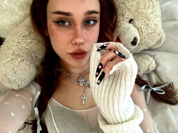 leanxhrt instagram image archive image