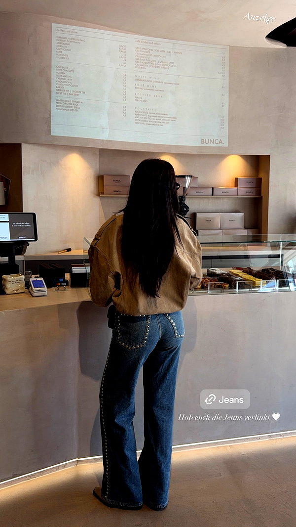 zoeliss instagram image archive image